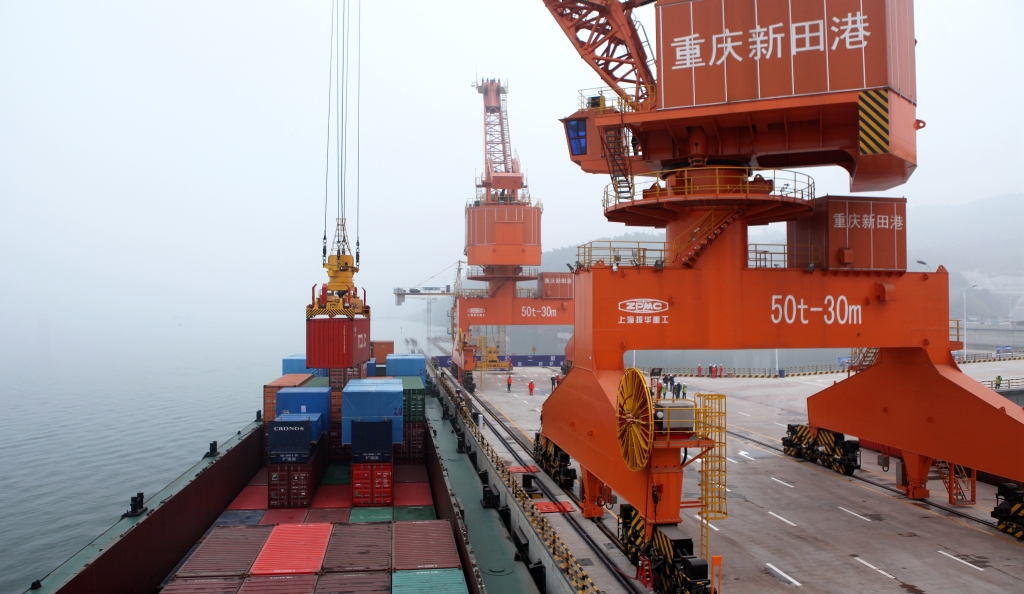 2020年12月3日，万州新田港一期作业区正式开港运营